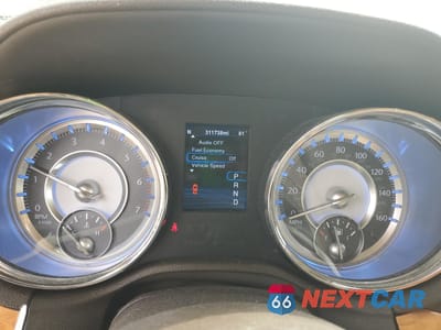 Zdjęcie 9 z 12 samochodu: 2013 CHRYSLER 300C VIN:2C3CCAET4DH680410 - miniatura