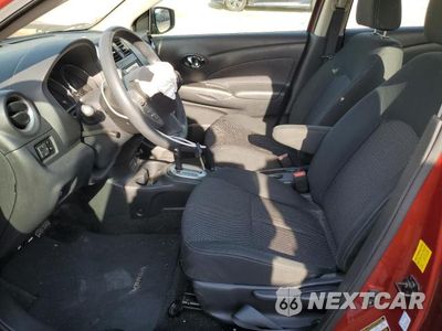 Zdjęcie 7 z 12 samochodu: 2019 NISSAN VERSA S VIN:3N1CN7AP0KL810417 - miniatura