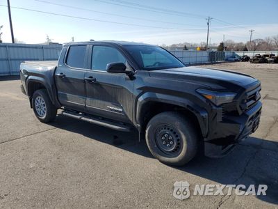 Czwarte zdjęcie samochodu z boku: 2024 TOYOTA TACOMA DOUBLE CAB VIN:3TMLB5JN0RM052169 - miniatura