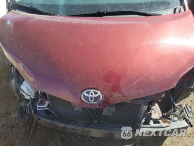 Zdjęcie 12 z 13 samochodu: 2012 TOYOTA SIENNA LE VIN:5TDKK3DC5CS255866 - miniatura