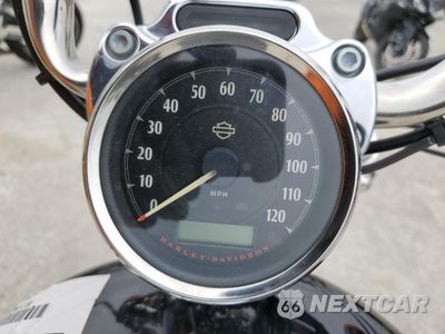 Zdjęcie 7 z 8 samochodu: 2014 HARLEY-DAVIDSON XL1200 C VIN:1HD1CT313EC414427 - miniatura