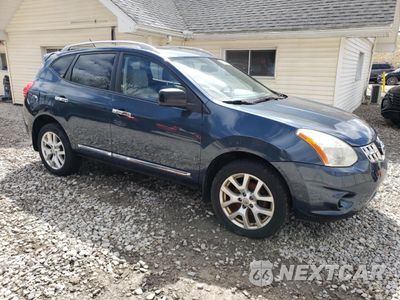 Czwarte zdjęcie samochodu z boku: 2013 NISSAN ROGUE S VIN:JN8AS5MV5DW611778 - miniatura