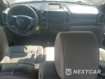 Zdjęcie 8 z 15 samochodu: 2019 FORD F550 SUPER DUTY VIN:1FD0W5HT5KEE89894 - miniatura