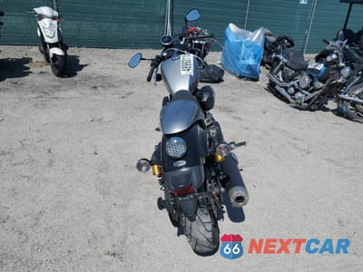 Czwarte zdjęcie samochodu z boku: 2015 YAMAHA XVS950 CR VIN:JYAVN06E5FA000889 - miniatura