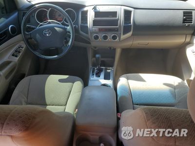 Zdjęcie 8 z 12 samochodu: 2005 TOYOTA TACOMA DOUBLE CAB PRERUNNER VIN:3TMJU62N45M002648 - miniatura