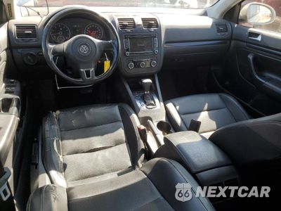 Zdjęcie 8 z 12 samochodu: 2010 VOLKSWAGEN JETTA SE VIN:3VWRZ7AJ7AM039760 - miniatura