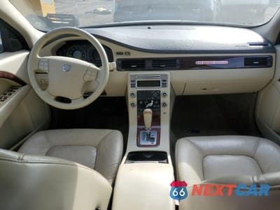 Zdjęcie 8 z 13 samochodu: 2008 VOLVO V70 3.2 VIN:YV1BW982581017149 - miniatura