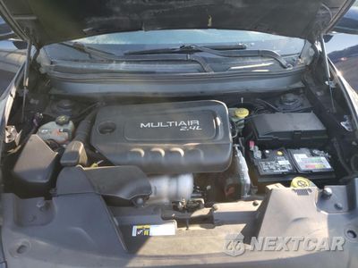 Zdjęcie 12 z 13 samochodu: 2015 JEEP CHEROKEE LATITUDE VIN:1C4PJLCB7FW560971 - miniatura