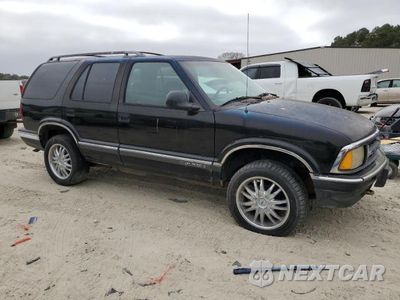 Czwarte zdjęcie samochodu z boku: 1997 CHEVROLET BLAZER VIN:1GNDT13W5V2204892 - miniatura