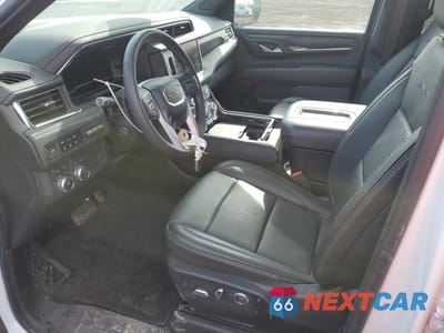 Zdjęcie 7 z 13 samochodu: 2023 GMC YUKON XL DENALI VIN:1GKS2JKL2PR497379 - miniatura