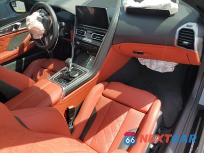 Zdjęcie 8 z 12 samochodu: 2025 BMW M8 VIN:WBSDZ0C06SCS32454 - miniatura