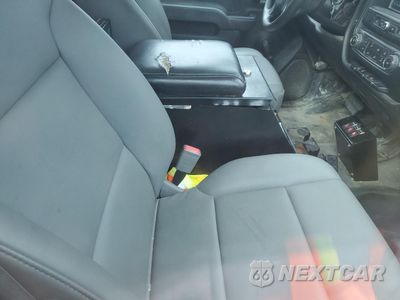 Zdjęcie 10 z 12 samochodu: 2016 CHEVROLET SILVERADO C3500 VIN:1GB3CYCG6GZ139278 - miniatura