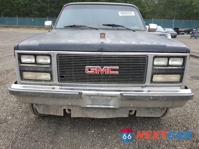 Piąte zdjęcie samochodu w środku: 1989 GMC SUBURBAN V15 CONVENTIONAL VIN:1GKEV16K6KF511948 - miniatura
