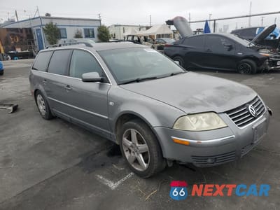 Czwarte zdjęcie samochodu z boku: 2002 VOLKSWAGEN PASSAT GLS VIN:WVWVD63B22E402537 - miniatura