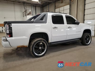 Trzecie zdjęcie samochodu z tyłu: 2011 CHEVROLET AVALANCHE LT VIN:3GNTKFE39BG237976 - miniatura