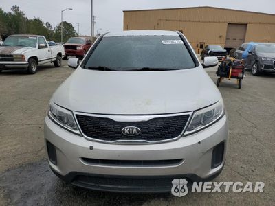 Piąte zdjęcie samochodu w środku: 2014 KIA SORENTO LX VIN:5XYKT3A68EG508612 - miniatura