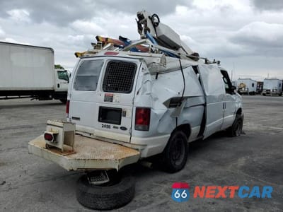 Trzecie zdjęcie samochodu z tyłu: 2010 FORD ECONOLINE E350 SUPER DUTY VAN VIN:1FTSE3EL5ADB00829 - miniatura