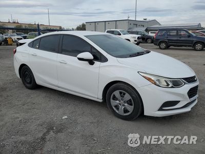 Czwarte zdjęcie samochodu z boku: 2018 CHEVROLET CRUZE LS VIN:1G1BC5SM0J7138748 - miniatura
