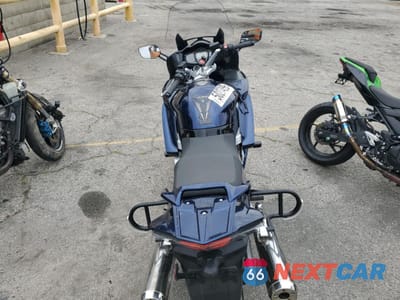 Zdjęcie 6 z 10 samochodu: 2017 YAMAHA FJR1300 AEC VIN:JYARP30Y7GA000071 - miniatura
