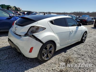 Trzecie zdjęcie samochodu z tyłu: 2013 HYUNDAI VELOSTER VIN:KMHTC6AD4DU118071 - miniatura