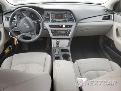 Zdjęcie 8 z 12 samochodu: 2016 HYUNDAI SONATA HYBRID VIN:KMHE24L17GA020838 - miniatura
