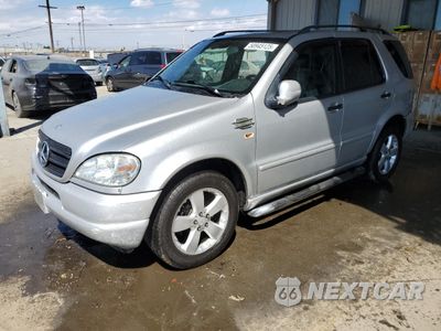 2000 MERCEDES-BENZ ML 320 4JGAB54E3YA200180 - główne zdjęcie licytacji z USA - miniatura