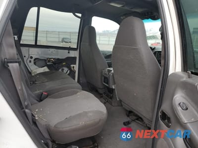 Zdjęcie 10 z 13 samochodu: 2001 FORD EXPEDITION XLT VIN:1FMPU16L21LA33149 - miniatura