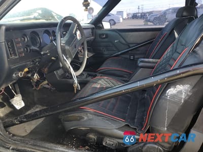 Zdjęcie 7 z 14 samochodu: 1983 FORD MUSTANG VIN:1FABP28FXDF146357 - miniatura