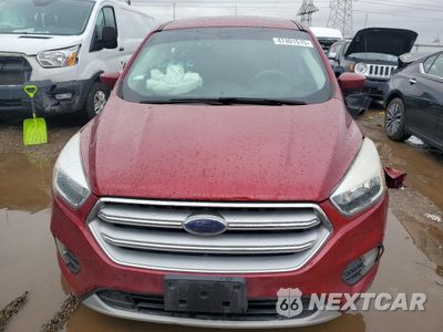 Piąte zdjęcie samochodu w środku: 2017 FORD ESCAPE SE VIN:1FMCU9GD5HUC20426 - miniatura