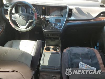 Zdjęcie 8 z 15 samochodu: 2017 TOYOTA SIENNA XLE VIN:5TDDZ3DC1HS171054 - miniatura