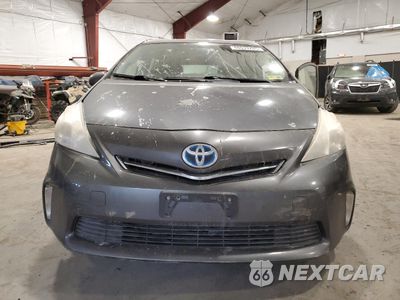 Piąte zdjęcie samochodu w środku: 2013 TOYOTA PRIUS V VIN:JTDZN3EU7D3241645 - miniatura
