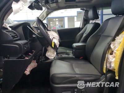 Zdjęcie 7 z 17 samochodu: 2020 TOYOTA 4RUNNER SR5/SR5 PREMIUM VIN:JTEBU5JR2L5797667 - miniatura