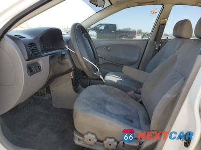 Zdjęcie 7 z 12 samochodu: 2001 KIA RIO VIN:KNADC123416055164 - miniatura