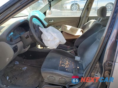 Zdjęcie 7 z 12 samochodu: 2001 NISSAN SENTRA XE VIN:3N1CB51D51L441541 - miniatura