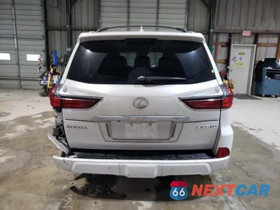 Zdjęcie 6 z 15 samochodu: 2018 LEXUS LX 570 VIN:JTJHY7AX8J4262937 - miniatura