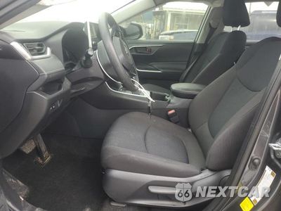 Zdjęcie 7 z 13 samochodu: 2023 TOYOTA RAV4 LE VIN:JTMF1RFV8PD098504 - miniatura