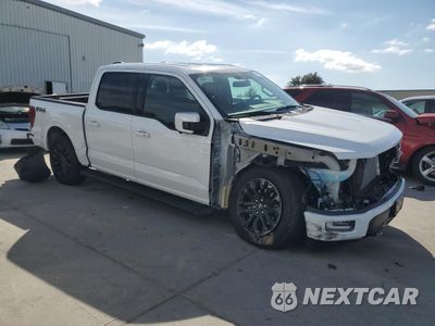 Czwarte zdjęcie samochodu z boku: 2024 FORD F150 LARIAT VIN:1FTFW5L83RFB58737 - miniatura