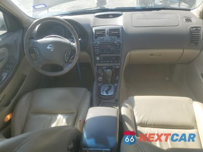 Zdjęcie 8 z 14 samochodu: 2002 NISSAN MAXIMA GLE VIN:JN1DA31D42T439353 - miniatura
