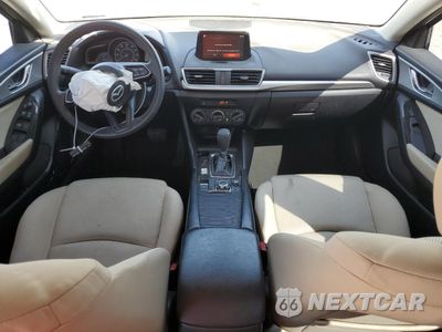 Zdjęcie 8 z 14 samochodu: 2018 MAZDA 3 SPORT VIN:3MZBN1U72JM222655 - miniatura