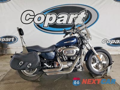 2012 HARLEY-DAVIDSON XL1200 C 1HD1CT31XCC404331 - główne zdjęcie licytacji z USA - miniatura