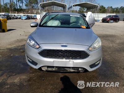 Piąte zdjęcie samochodu w środku: 2015 FORD FOCUS SE VIN:1FADP3K27FL354950 - miniatura