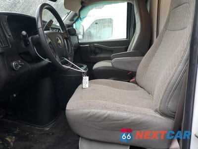 Zdjęcie 7 z 13 samochodu: 2023 CHEVROLET EXPRESS G3500 * BOX TRUCK * VIN:1GB0GRFP7P1197603 - miniatura