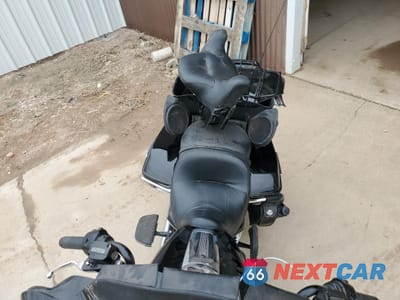Piąte zdjęcie samochodu w środku: 2017 HARLEY-DAVIDSON FLHTK ULTRA LIMITED VIN:1HD1KED18HB687287 - miniatura