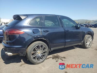 Trzecie zdjęcie samochodu z tyłu: 2016 PORSCHE CAYENNE S VIN:WP1AB2A27GLA93861 - miniatura