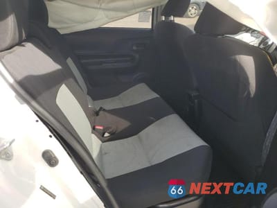 Zdjęcie 10 z 13 samochodu: 2017 TOYOTA PRIUS C VIN:JTDKDTB33H1592702 - miniatura