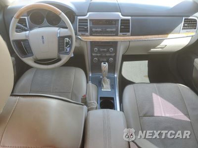 Zdjęcie 8 z 15 samochodu: 2011 LINCOLN MKZ VIN:3LNHL2GC4BR756015 - miniatura