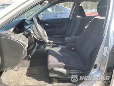 Zdjęcie 7 z 12 samochodu: 2012 HONDA ACCORD LX VIN:1HGCP2F31CA197203 - miniatura