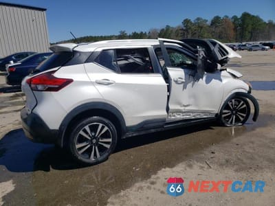 Trzecie zdjęcie samochodu z tyłu: 2019 NISSAN KICKS S VIN:3N1CP5CU4KL517802 - miniatura