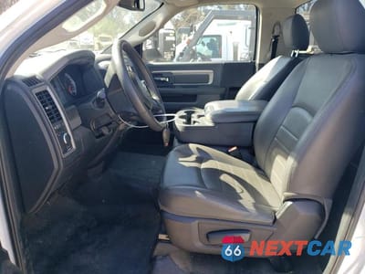 Zdjęcie 7 z 12 samochodu: 2018 RAM 4500 ** CLN TITLE * PRI FLEET ** VIN:3C7WRKBL6JG242925 - miniatura
