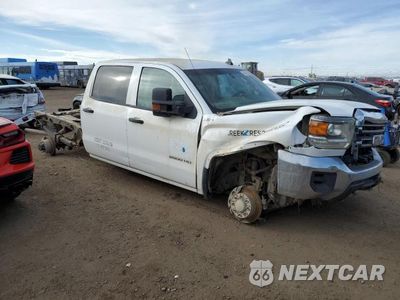 Czwarte zdjęcie samochodu z boku: 2018 GMC SIERRA K2500 HEAVY DUTY VIN:1GT12REG1JF271866 - miniatura